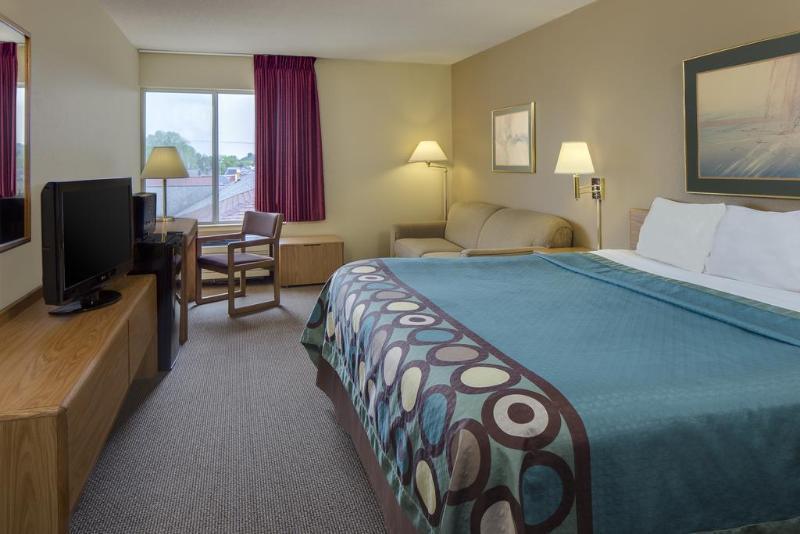 במוטל Super 8 By Wyndham Menomonie Wi מראה חיצוני תמונה